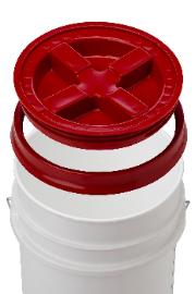 Gamma seal lids with rings come in a variety of colors