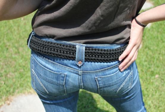 Amazing paracord belt