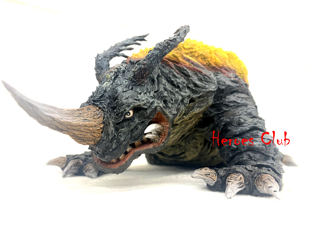 Ultraman Transprant Kaiju Neronga Art Statue 透明怪獣ネロンガ 完成