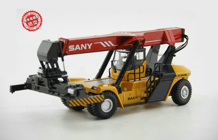 1/38 Scale Model SANY ISUZU Concrete Pump Truck Diecast Model, Construction Equipment Model, construction machines Model, Excavator scale model.