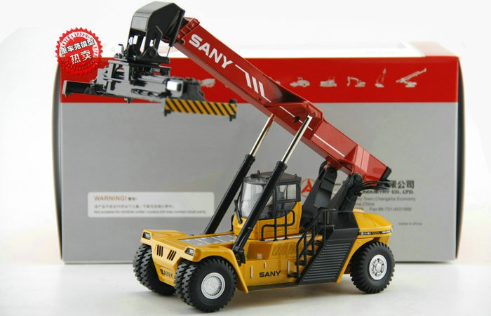 1/38 Scale Model SANY ISUZU Concrete Pump Truck Diecast Model, Construction Equipment Model, construction machines Model, Excavator scale model.