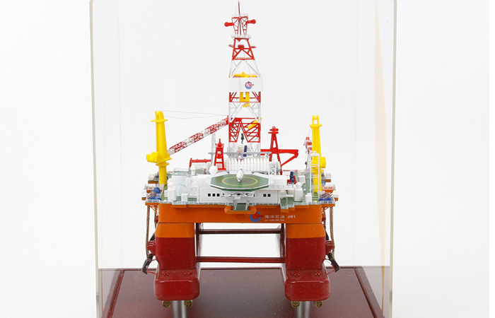 1/700 Scale Model CNOOC 981 Deepwater Semi-Submersible Drilling Platform Diecast Model.