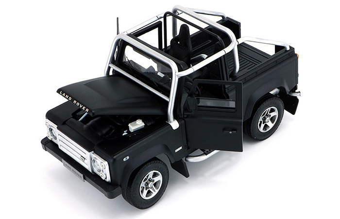 1/18 Scale Model Car Truck, Land-Rover Defender SVX Zinc Alloy Diecast Model.
