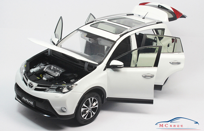Original Diecast Model Car, Toyota RAV4 2014 1/18 Scale Model Car For sale.