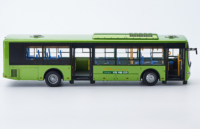 1/24 Scale Model YuTong Buses E12 Original Diecast Model Bus, Metal Scale Model Car, Gifts, Toys, Collectibles, Display Model, Static Model.