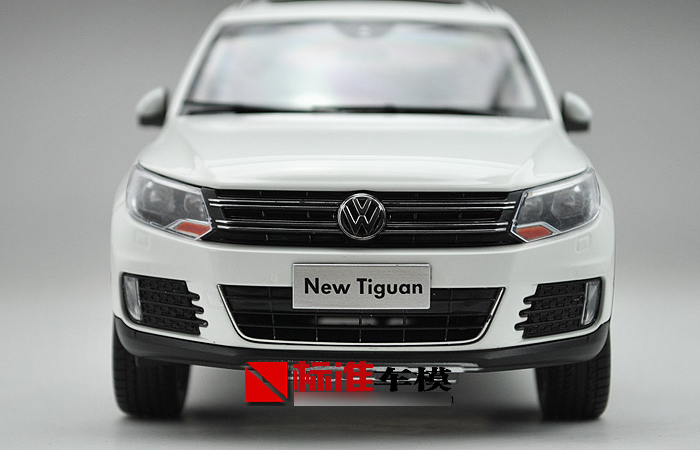 1/18 Scale Model Volkswagen NEW TIGUAN 2013 2014 Original Diecast Model Car, Gifts, toys, collectibles, Display Model, Static Model.