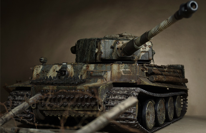 Battlefield V The Last Tiger 237 Remote Control Scale Model Tank, Game Tank custom coating.