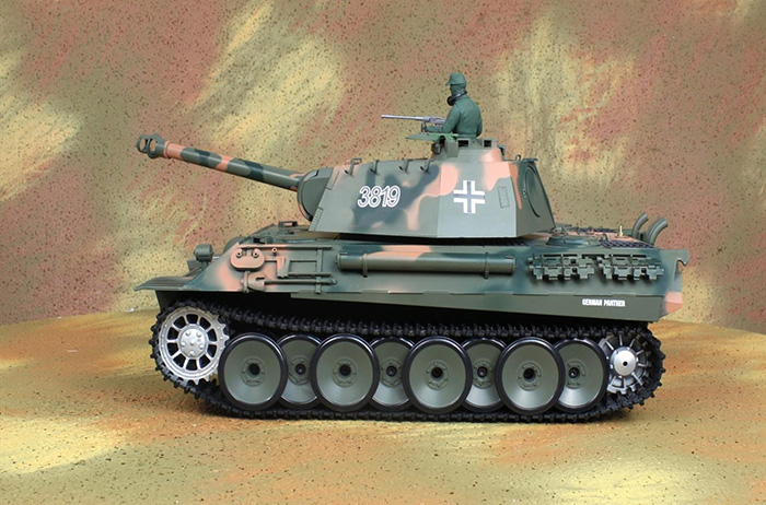 HENG-LONG Toys RC Tank 3819, World War II Germany Panther 1/16 Scale Model Remote control Tank,  Airsoft tank, military vehicles.