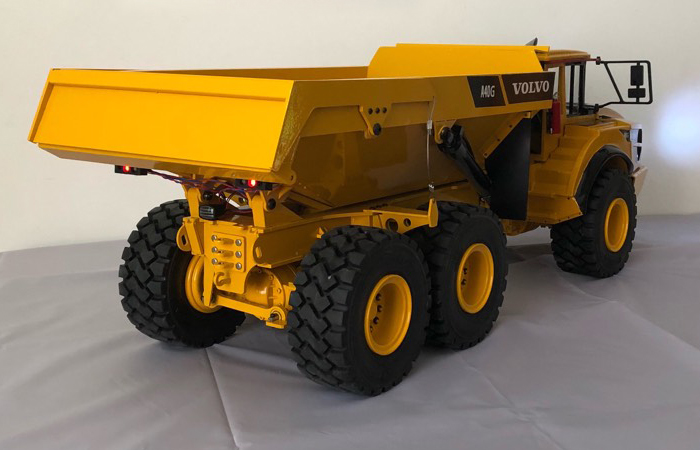 Hydraulic RC Articulated Hauler, Dump Truck ( roller skids heavy machine movers, construction equipment dealers, rc construction equipment).