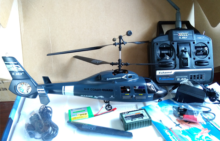 Esky CO-DOLPHIN 2.4Ghz 4 Channel RC Helicopter, For Beginners And Professionals, Indoor and outdoor flight.