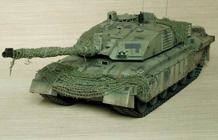HENG-LONG Remote Control Scale Model Tank 3908 RTR British Challenger 2 Main Battle Tank.