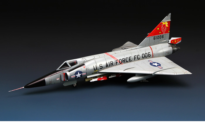 Meng-Model DS-003 1/72 Scale Plastic Model Kit US Air Force F-102A Delta Dagger Scale Model, Static Aircraft Model.