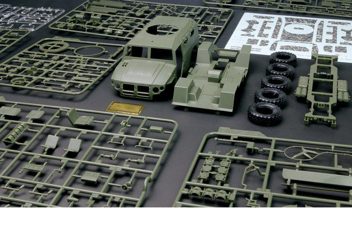 Meng-Model VS-003 1/35 Scale Plastic Model Kit RUSSIAN ARMORED HIGH-MOBILITY VEHICLE GAZ-233014 STS “TIGER” Scale Model, Static Armor Model