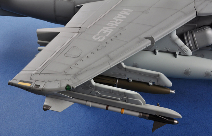 Merit Massive Plastic Model, 1/18 Scale United States Marines Corps McDonnell-Douglas AV-8B Harrier II Finished model, Trumpeter OEM 60027 