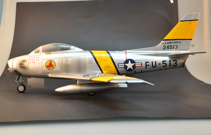 F-86 Sabre US Air Force Fighter 1:18 Model MERIT MODEL 