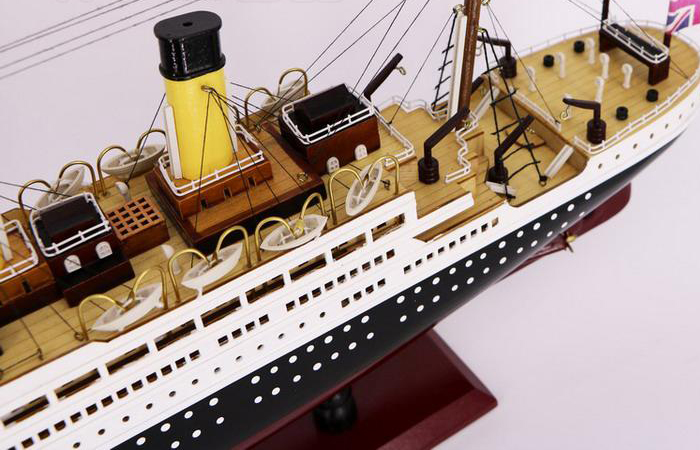 Wooden Titanic Cruise Ship Scale Model Boat, Collection, Gift, Display Ship Model.