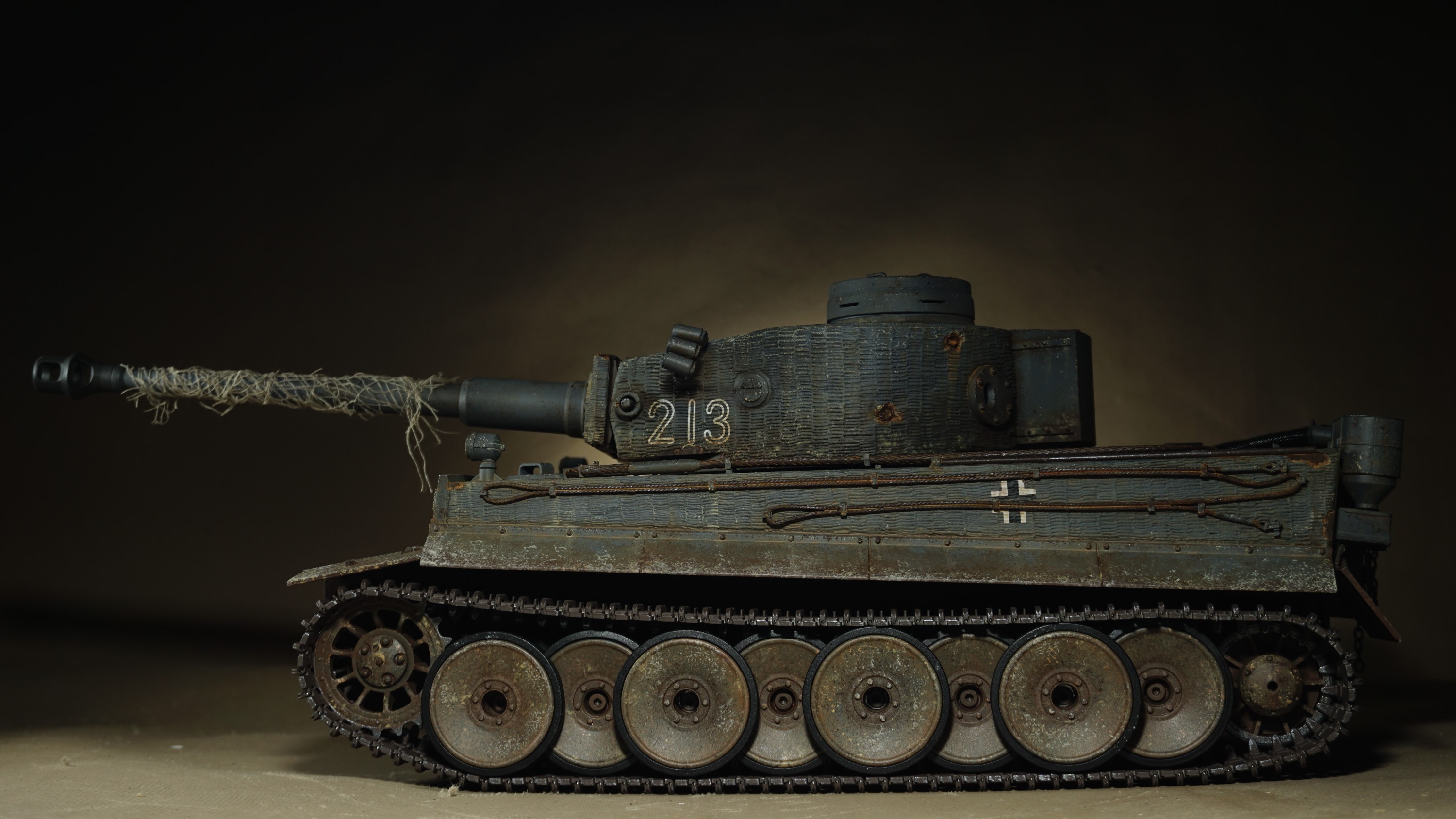 Tiger 1  RC Tank (rc military tanks for sale, pga tour 2k21 online multiplayer, ford f250 diecast model).